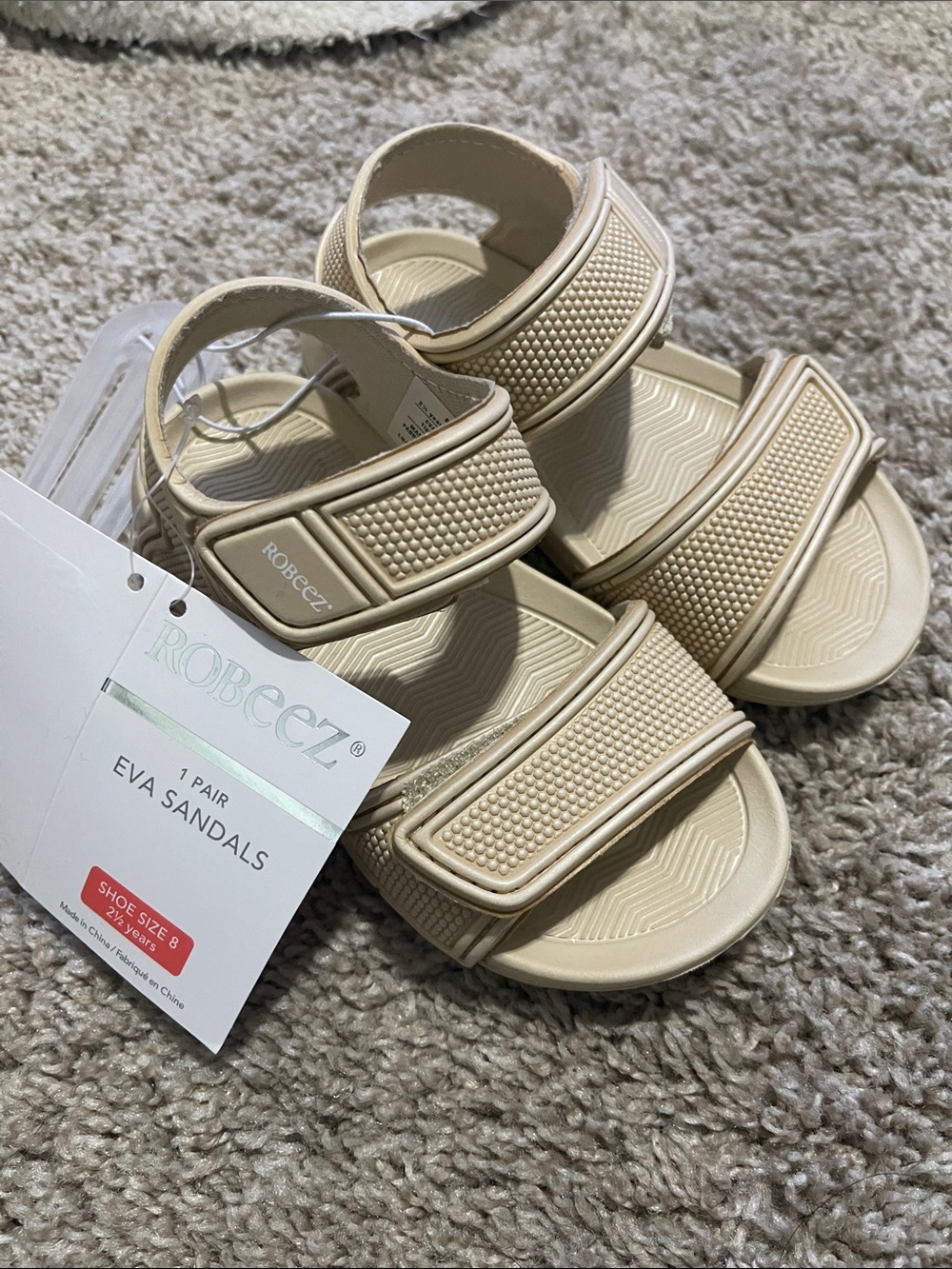NIB- Robeez - 8c- Eva Sandals
